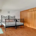 Luigi Bocconi Apartment 6 Pax