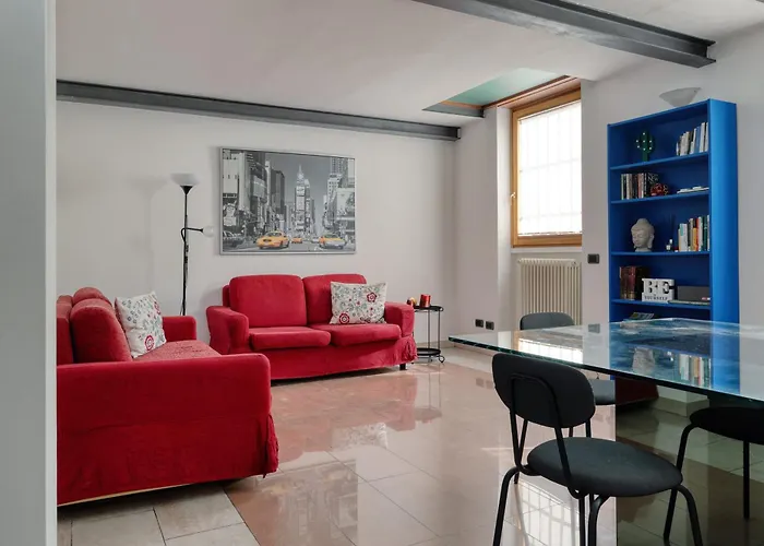 Luigi Bocconi Apartment 6 Pax