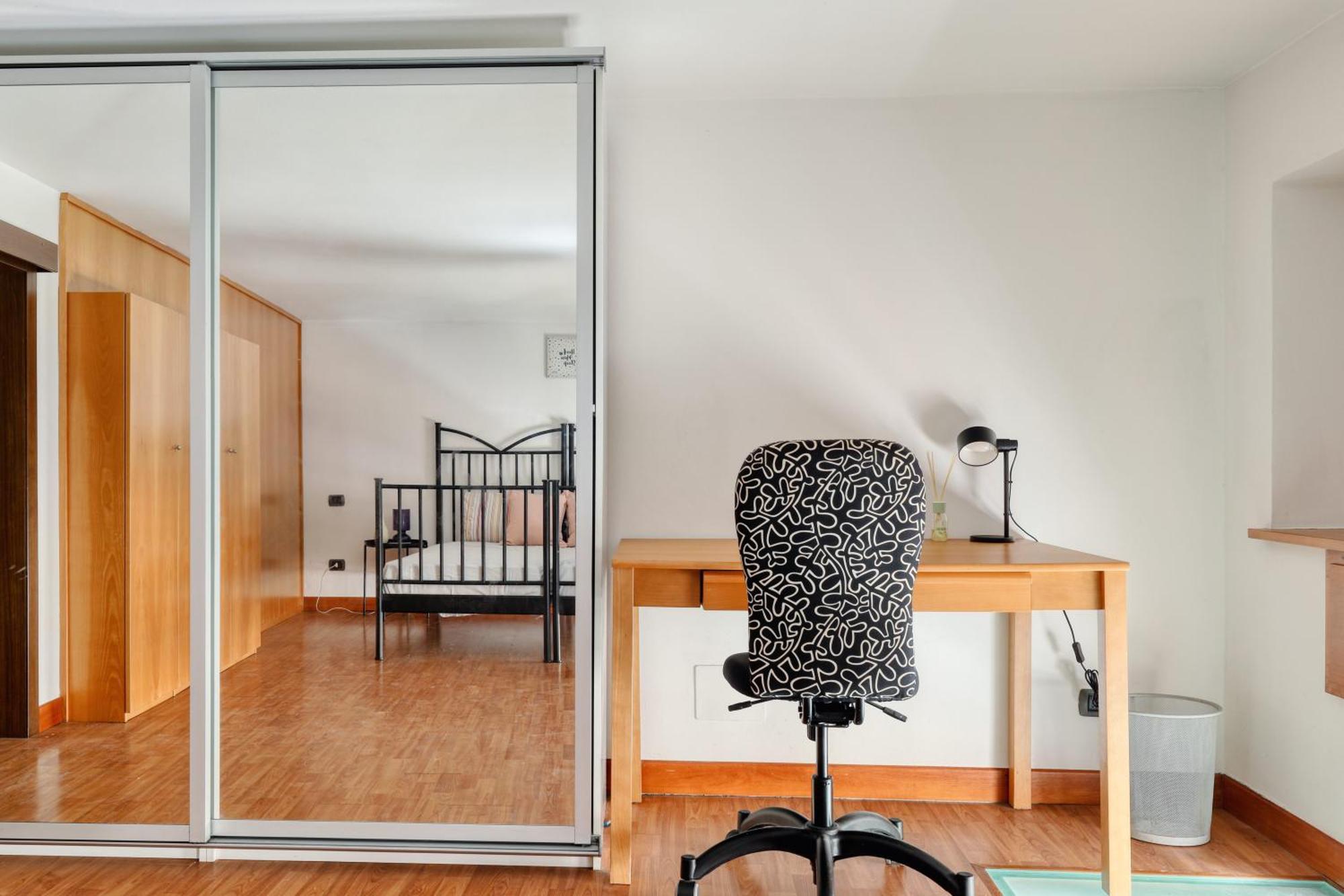 Appartement Luigi Bocconi 6 Pax *
